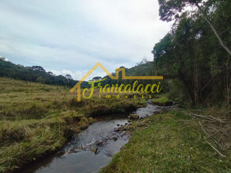 Sítio com 2 hectares em Rancho Queimado
